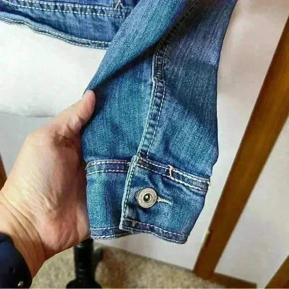 Maurices Denim Jean Jacket Women Small Blue Button Up Cropped Casual Long Sleeve - Picture 5 of 7